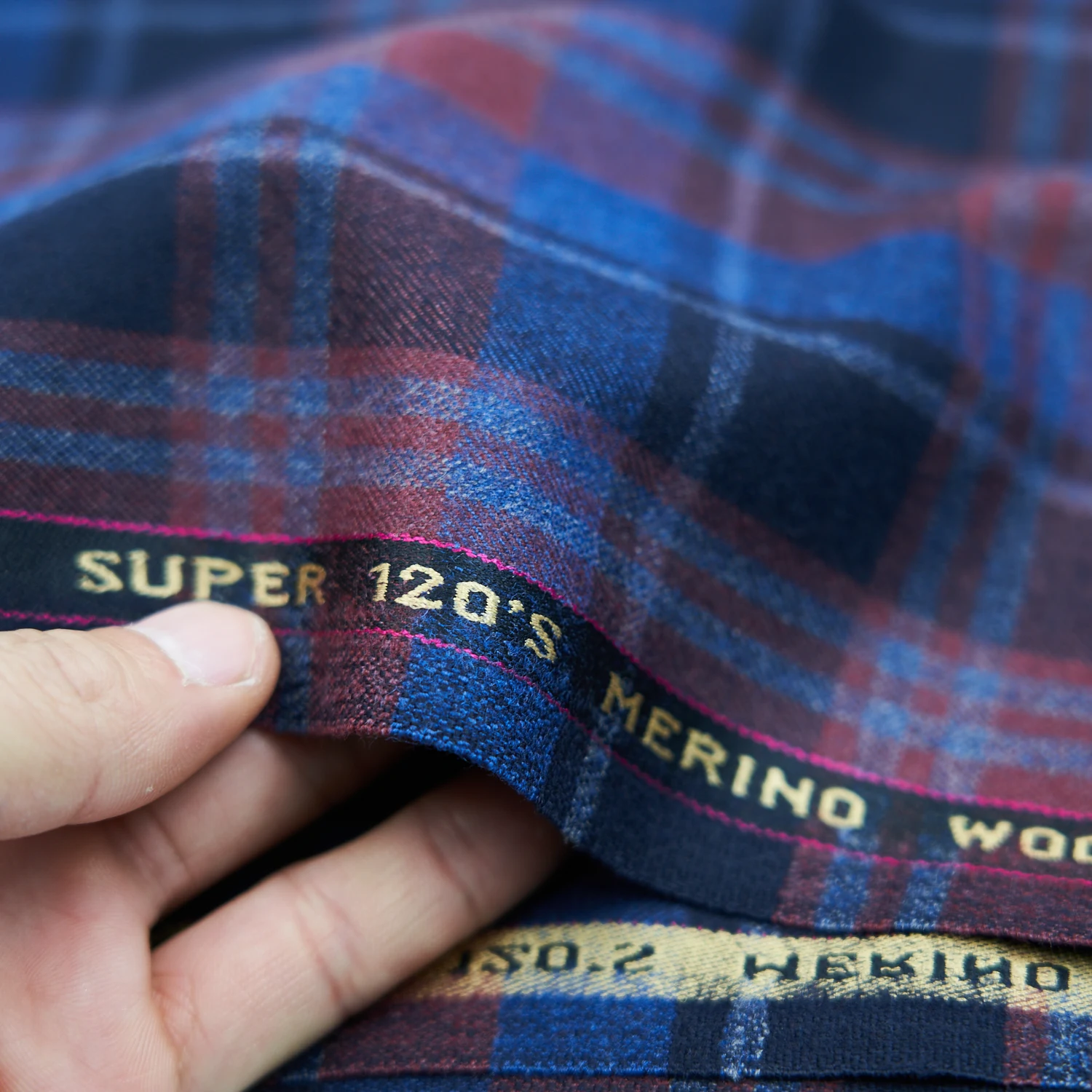 Italian 100 Merino Wool Suiting Tweed Tartan fabric for Suit and Uniform