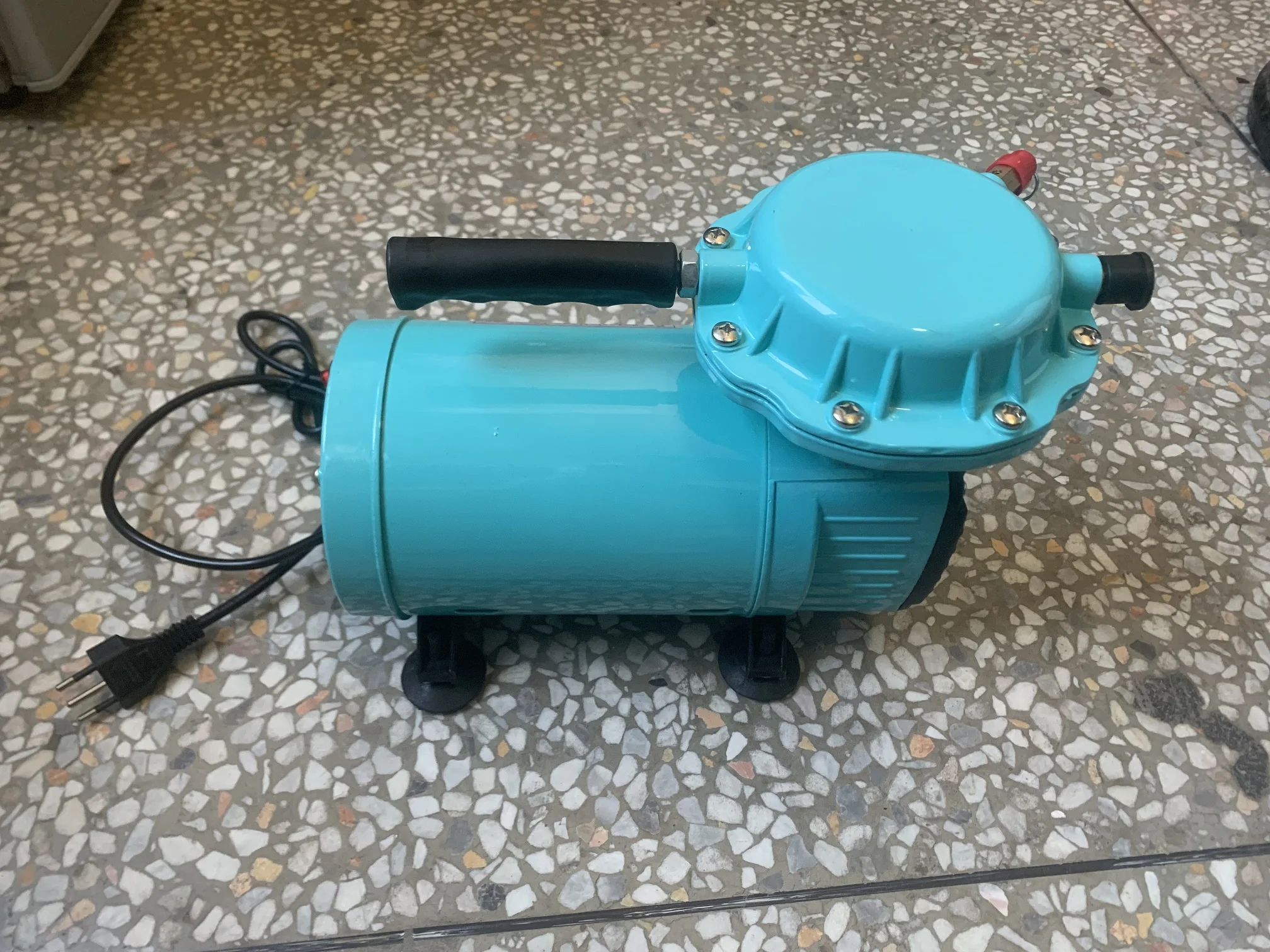 air compressor 1/2 hp  Mini Air Compressor 3.2bar 220V/110V with accessories portable air compressor