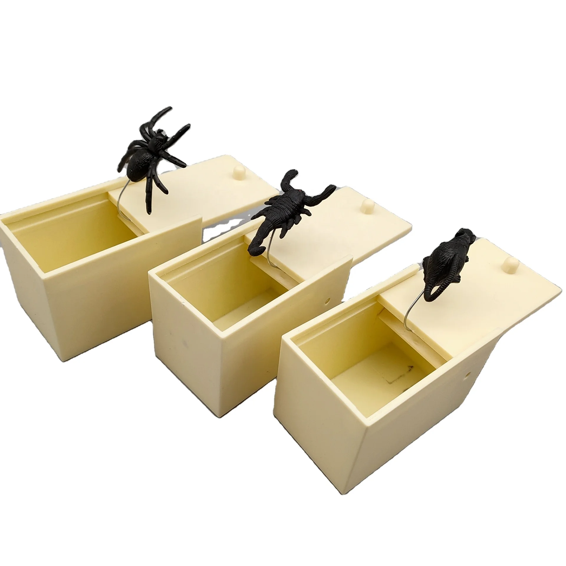 Amazon sells Halloween trick toy scare wooden box spider spoofing toy bug gift trick game wholesale
