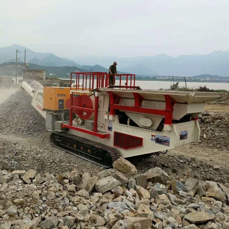 Industrial Mobile Crawler Concrete Crusher 50t/H Diesel Granite Jaw Crusher With Conveyor Belt