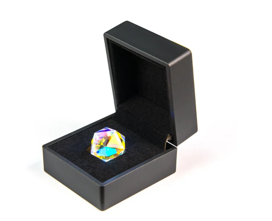 Hot Selling Optical Glass Cube x- Cube Colored Glass Prism