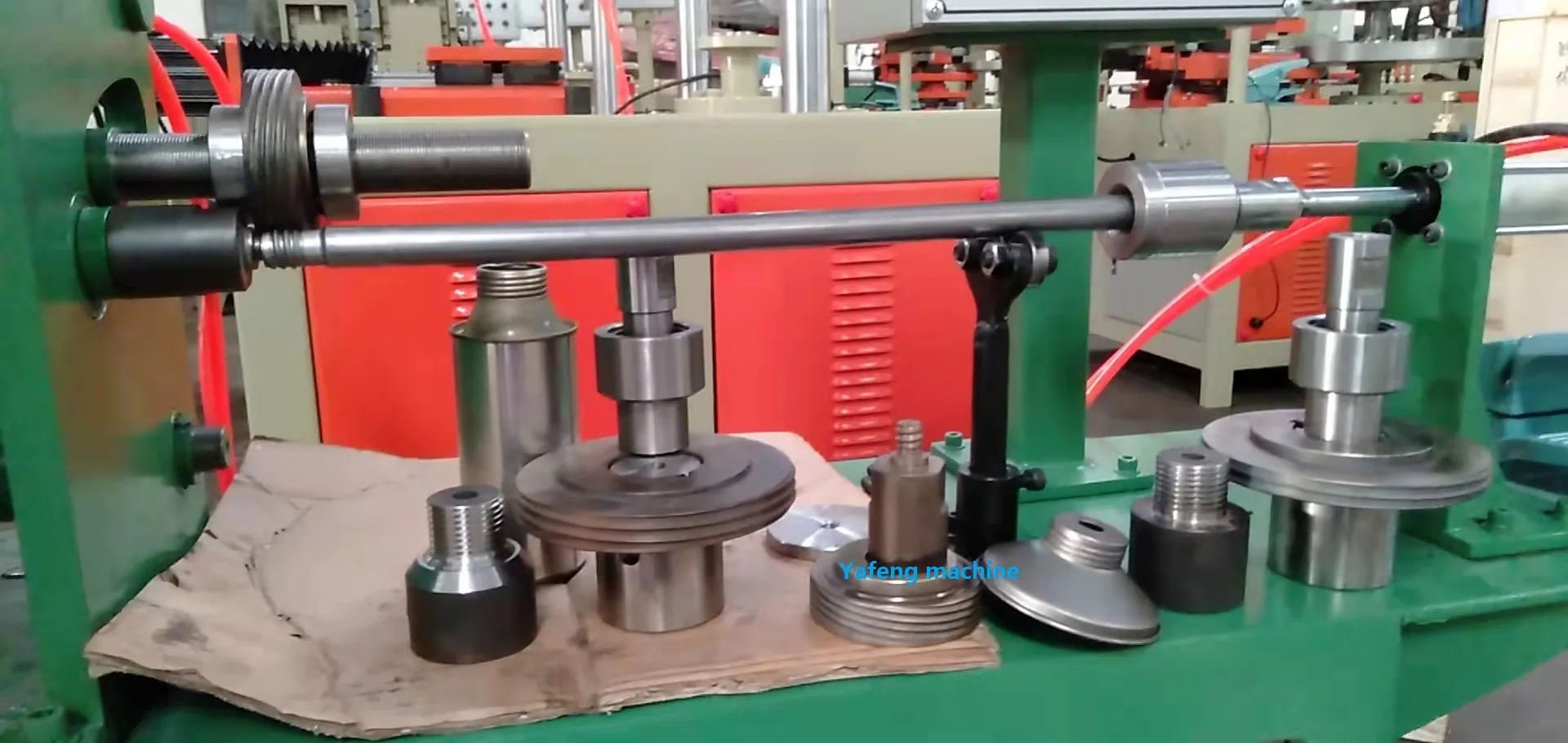 Автоматическая машина для прокатки резьбы, машина для прокатки винтов, машина для прокатки труб с вибрирующим диском