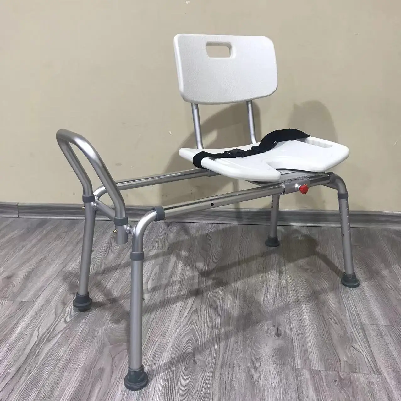 2024 Hot Sales Height Adjustable Rolling Shower Chair Tub Transfer Bench Sliding Shower Chair