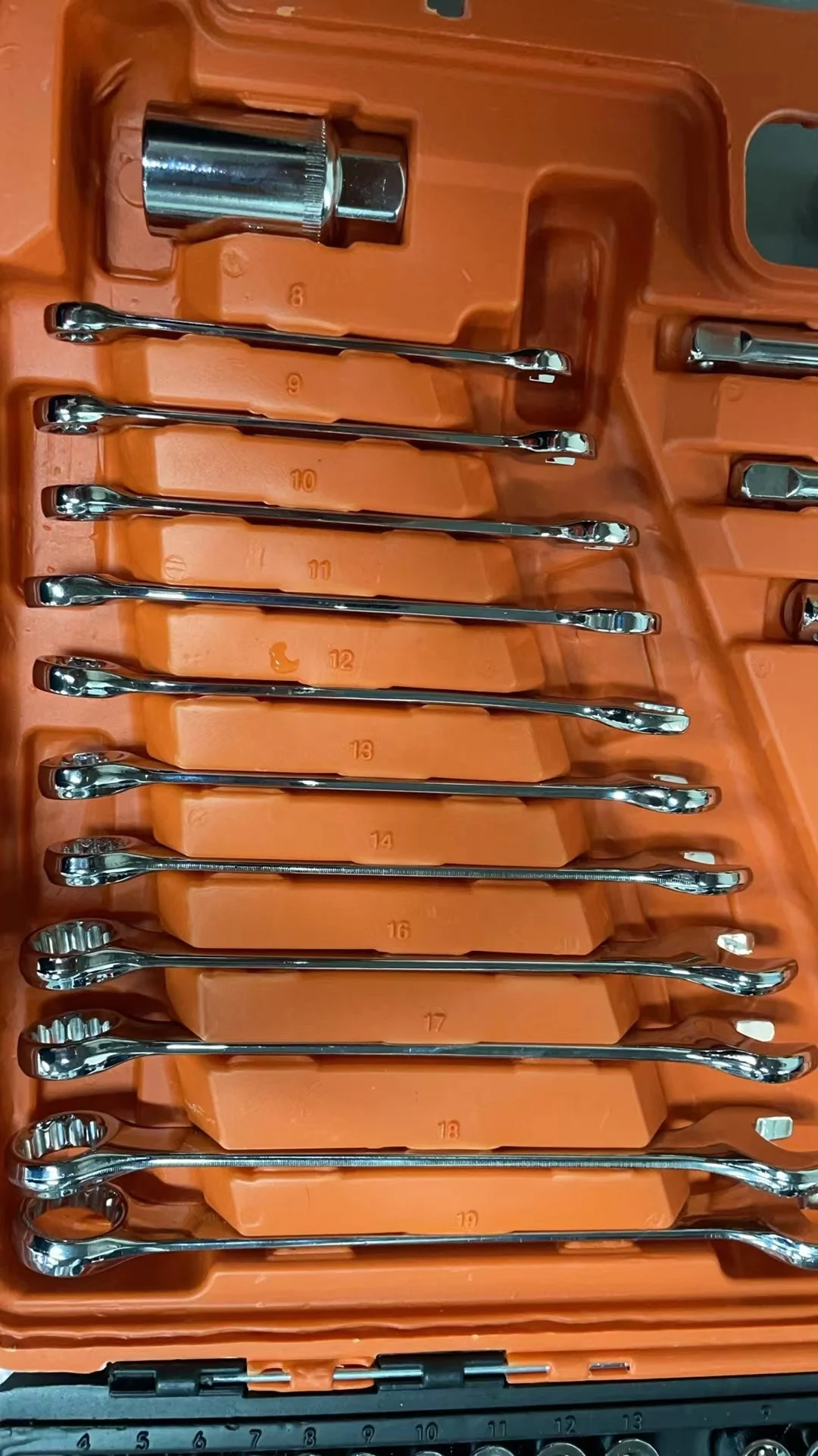 Manufacturer 121pcs Spanner Tool Set Car Repair Tool Box Household Maintenance Tool Kit