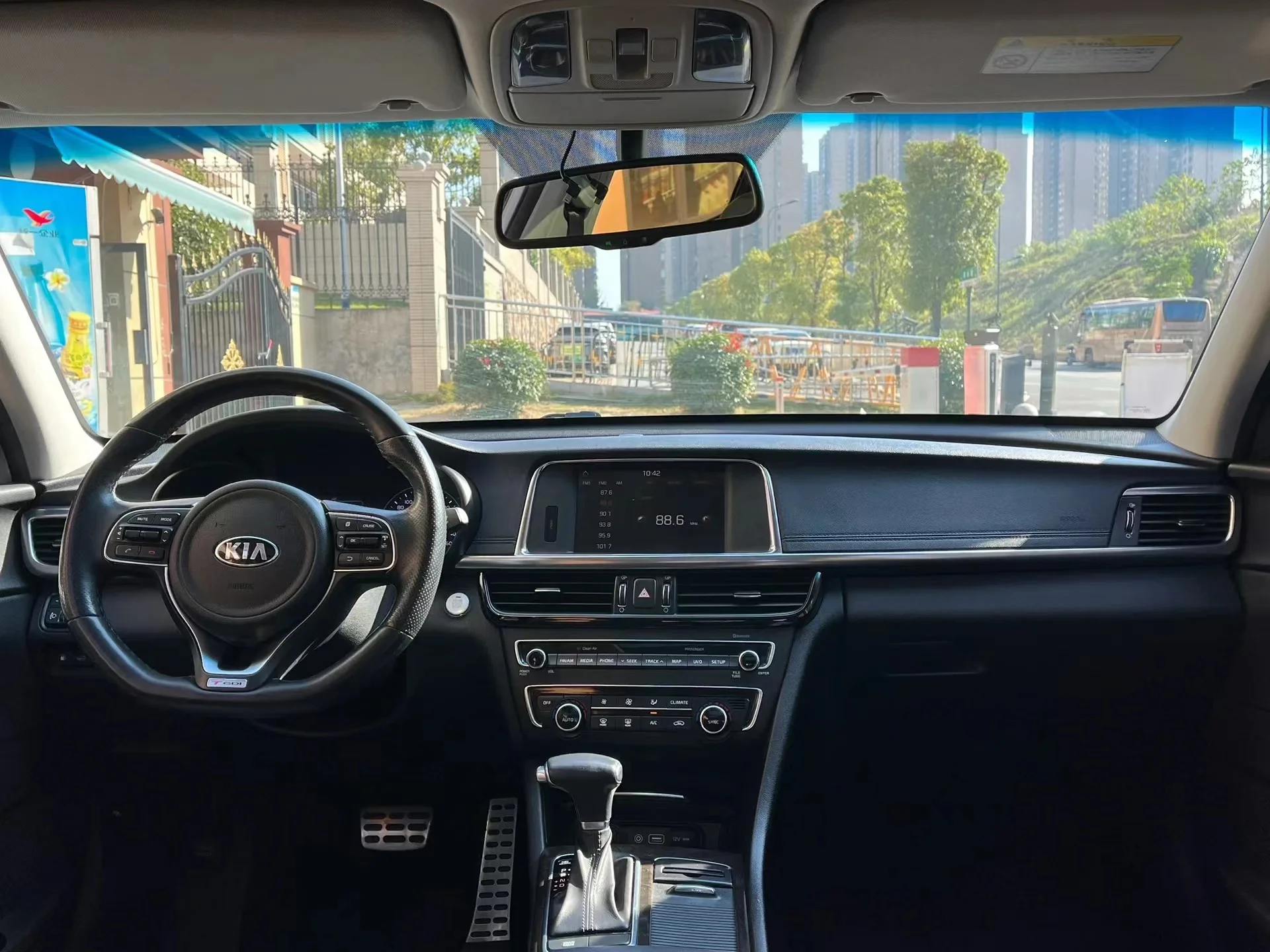 Car Petrol Vehicles Gas Engine 2023 Kia K5 Gasoline New LED Electric Sedan Leather Turbo Dark Multi-function Automatic Sunroof