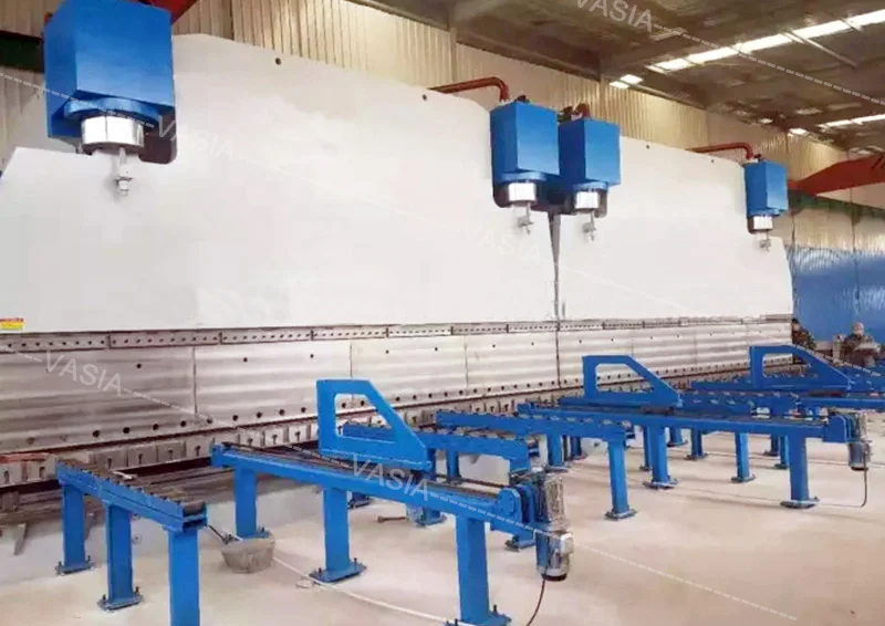 Two linked tandem press brake of light poles production line