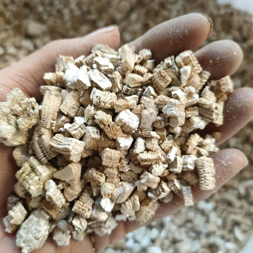 Hot Sale Expanded Vermiculite Perlite 20-40mesh Vermiculite Powder for Nursery Substrate Gardening Planting