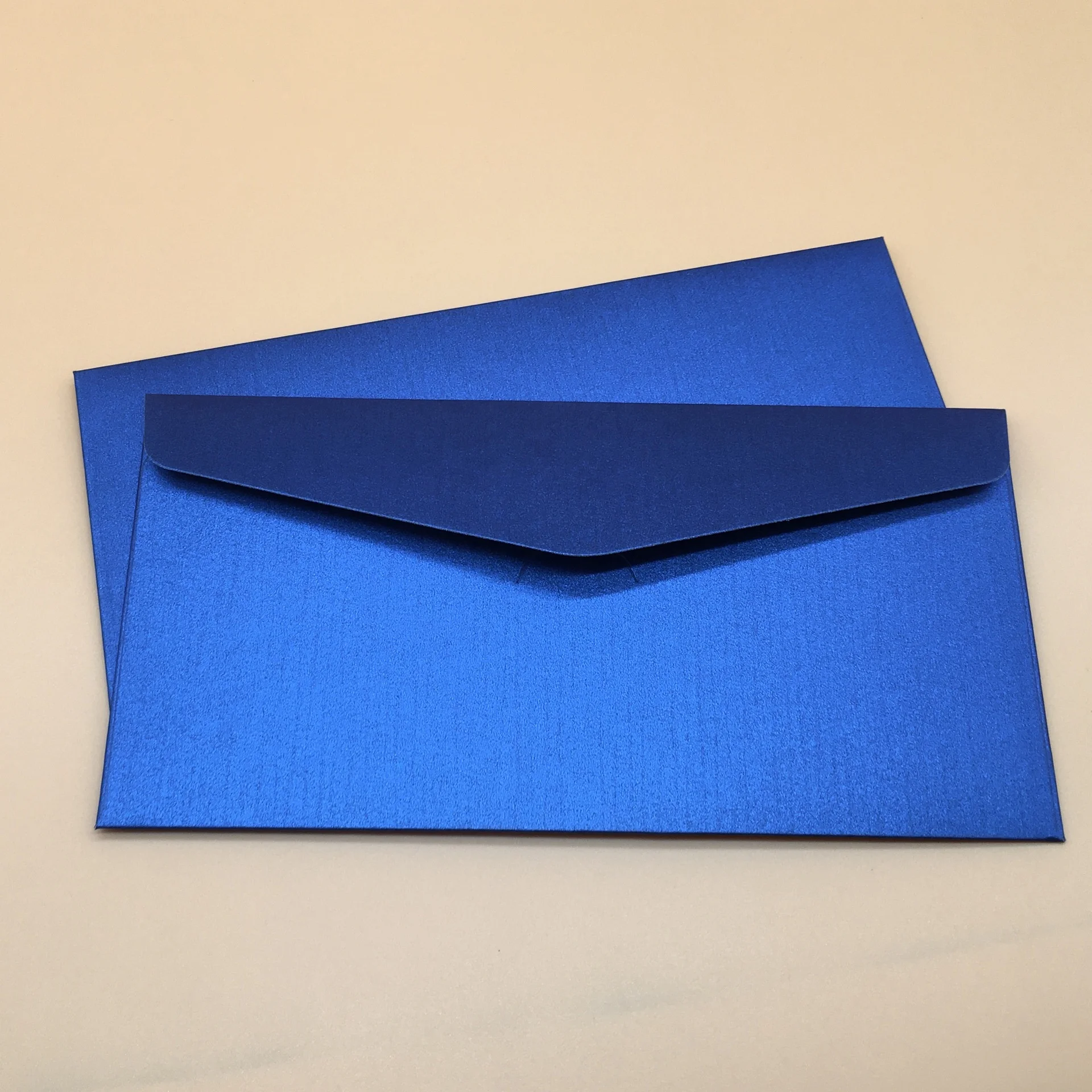 Company envelope matte black paper logo hot foil A6 size customized size printed card holder