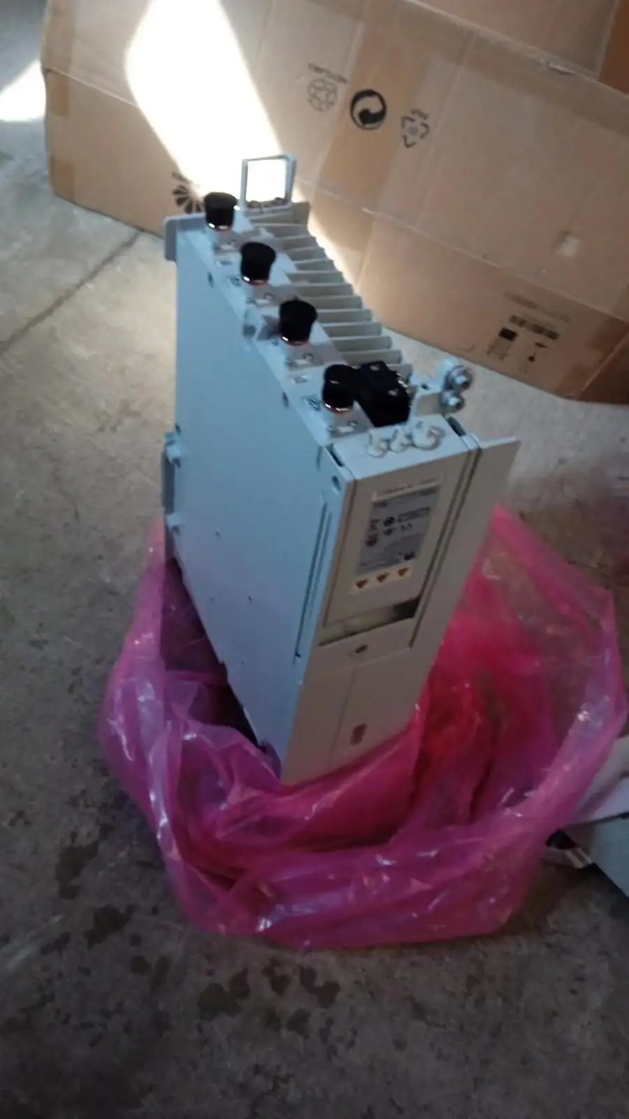 Used Huawei RRU5903 New and unused.