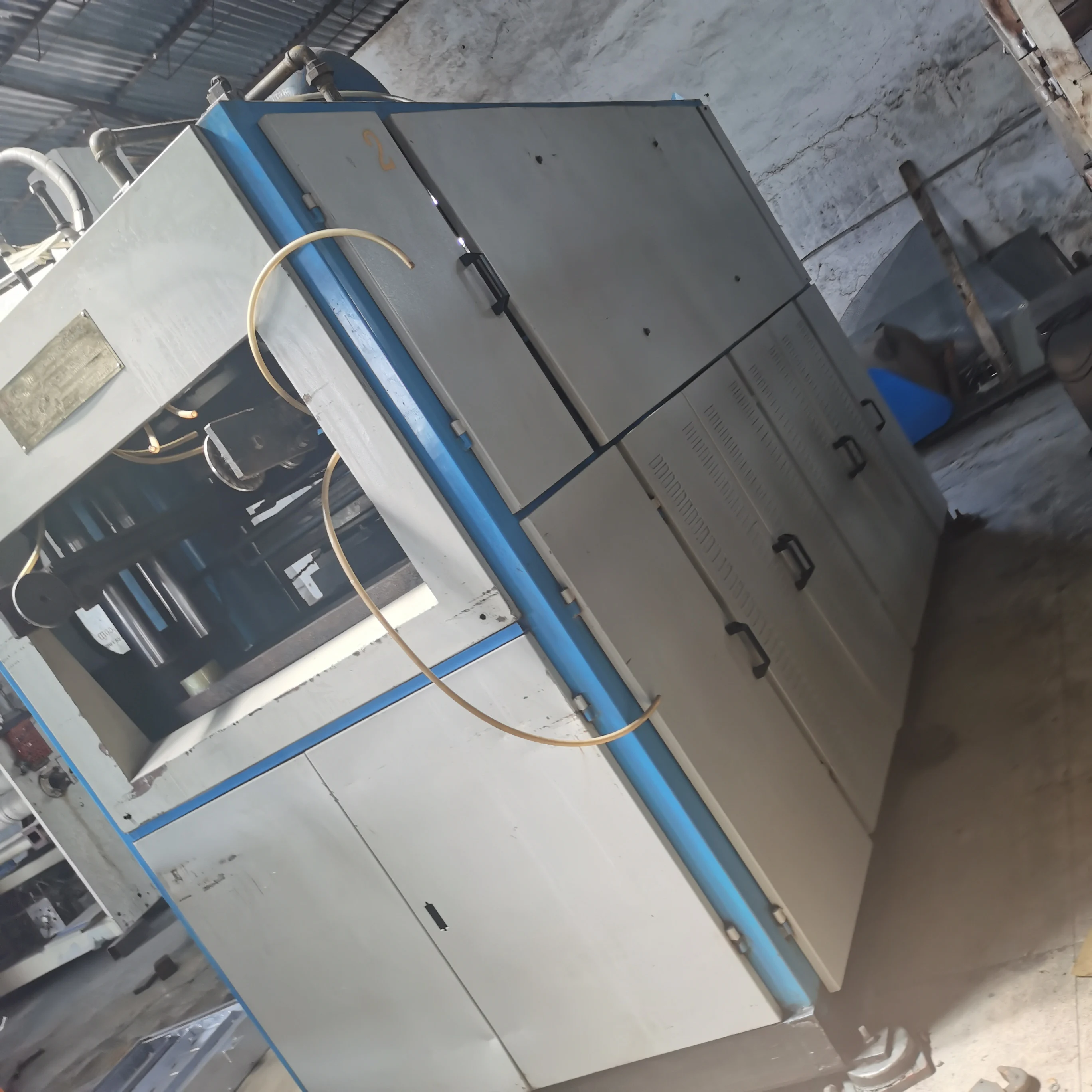 Hot sales Old 2020 Disposable  Cup Making Machine vfk plastic thermoforming  with Factory Price