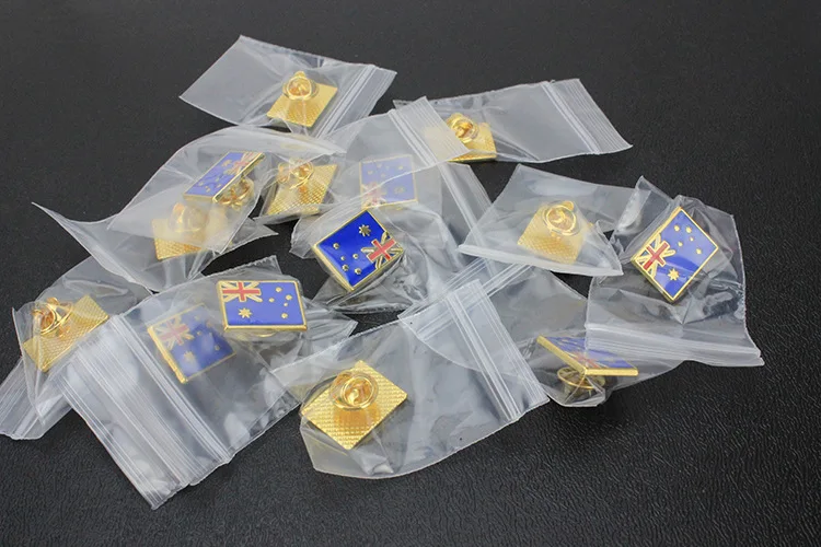 Italy Country Flag Enamel Pin In Stock National Metal Crafts Lapel Brooch Pins Tourist Travel Souvenir Event Promotional Gift