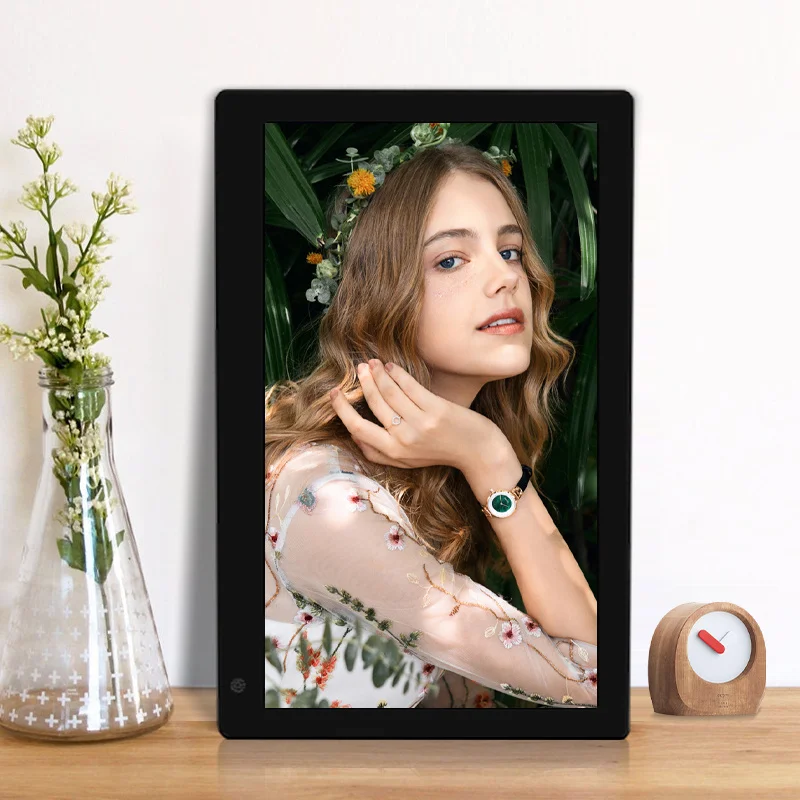 Chinese Supplier UK Plug Wood Acrylic Picture 15.6 Inch Digital Photo Frame