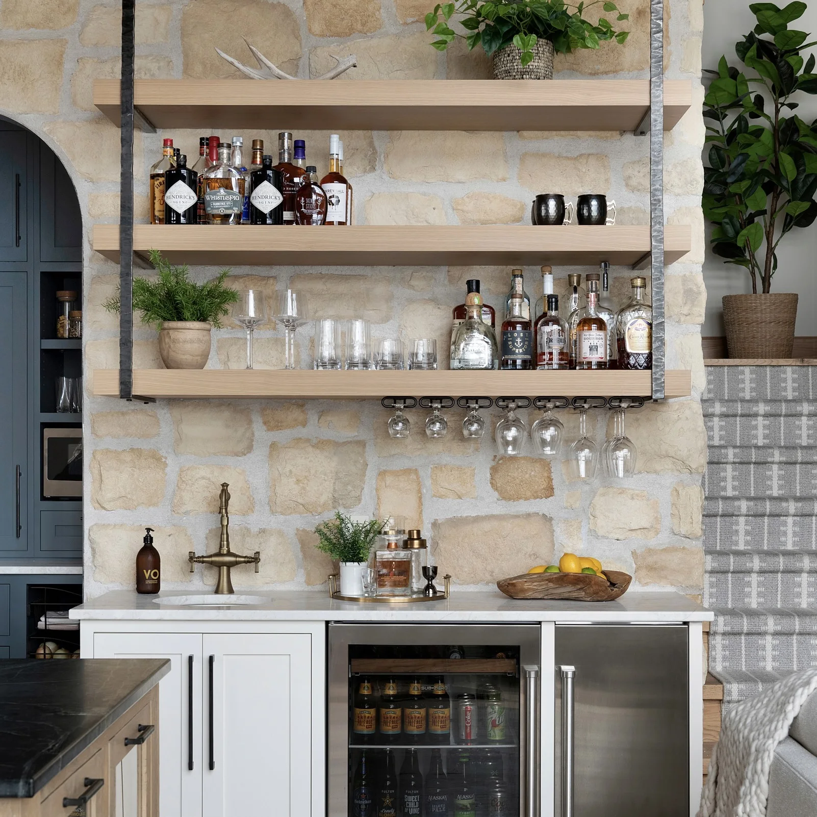 Kitchen cabinet mdf plywood supplier design modular modern wood furniture kitchen cabinet Rustic style