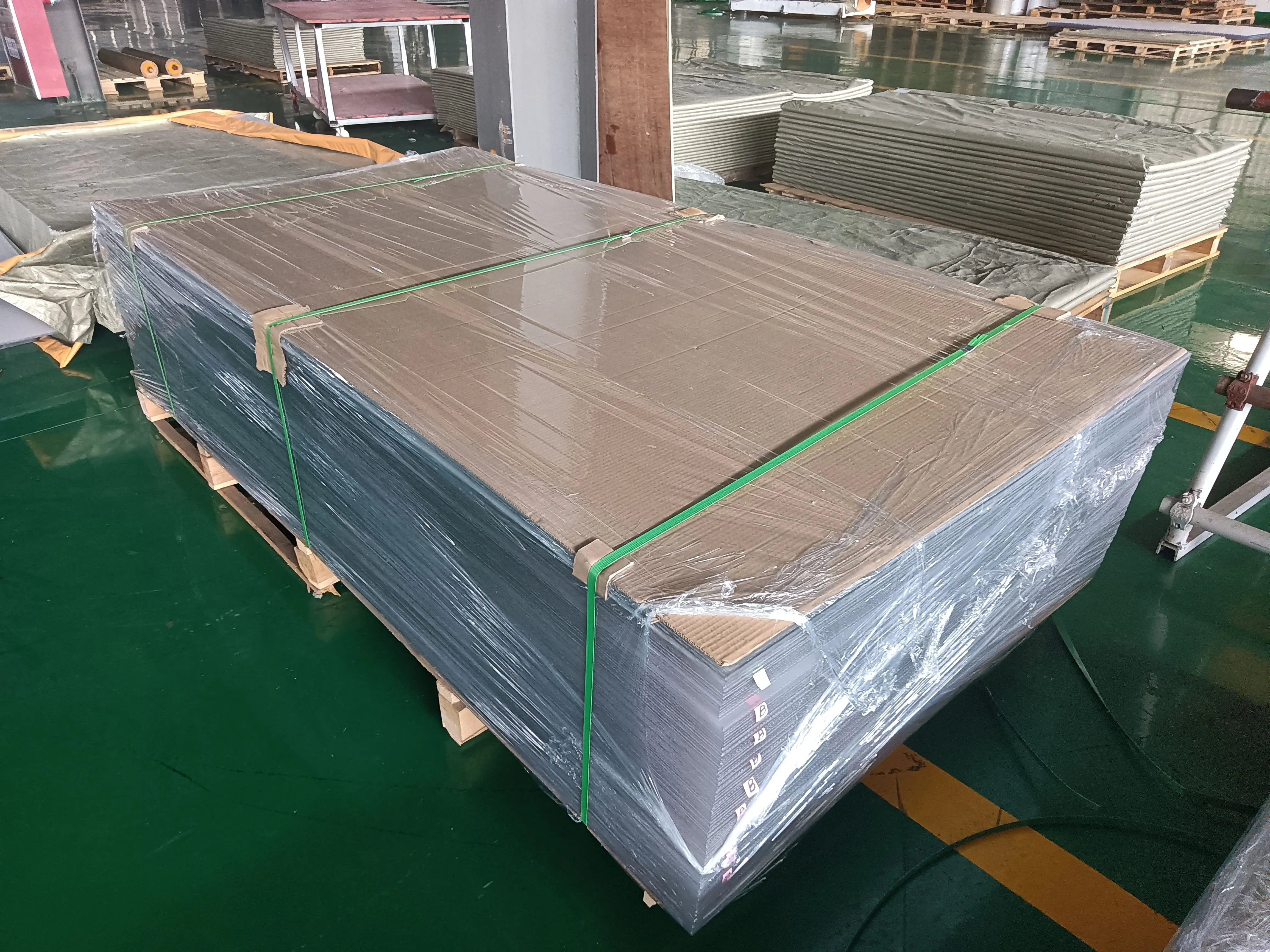Multi Wall Polycarbonate Hollow Sheet Price PC Roof Panels Greenhouse Plastic Construction Material
