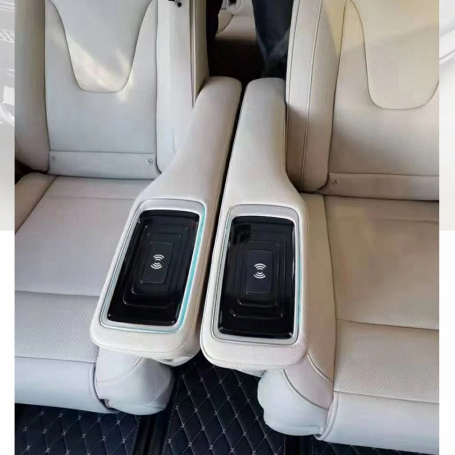 V class w447 wireless charger for seat high quality mobile phone charger v260 v250 car wireless charger