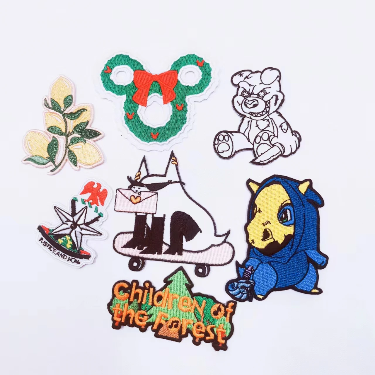 Custom Logo Design heat Press animal bears Embroidery Patch Embroidered Clothes hat coat Fabric Badges Iron on Patches