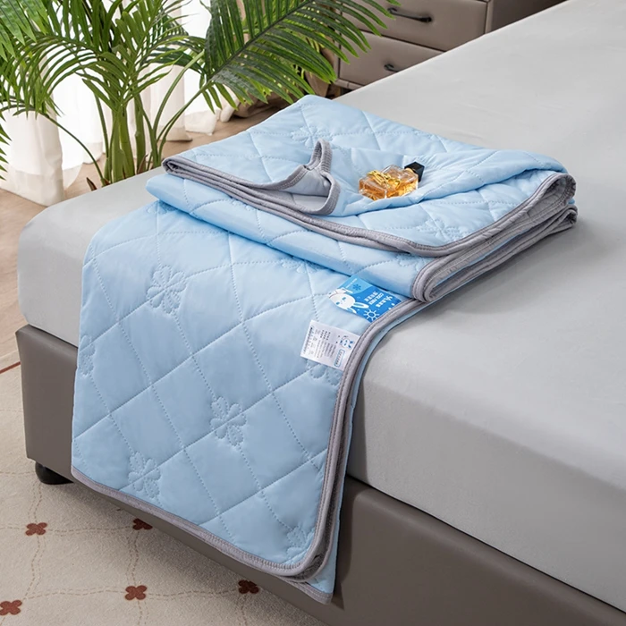 Summer Bed Cool Quilt Blanket Cooling Comforter Cooling Blankets for Hot Sleeper