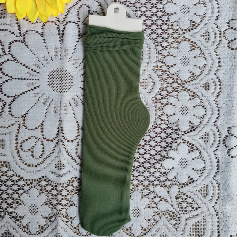 Free sample wholesale slouch socks summer women cute custom embroidery girls fashion socks