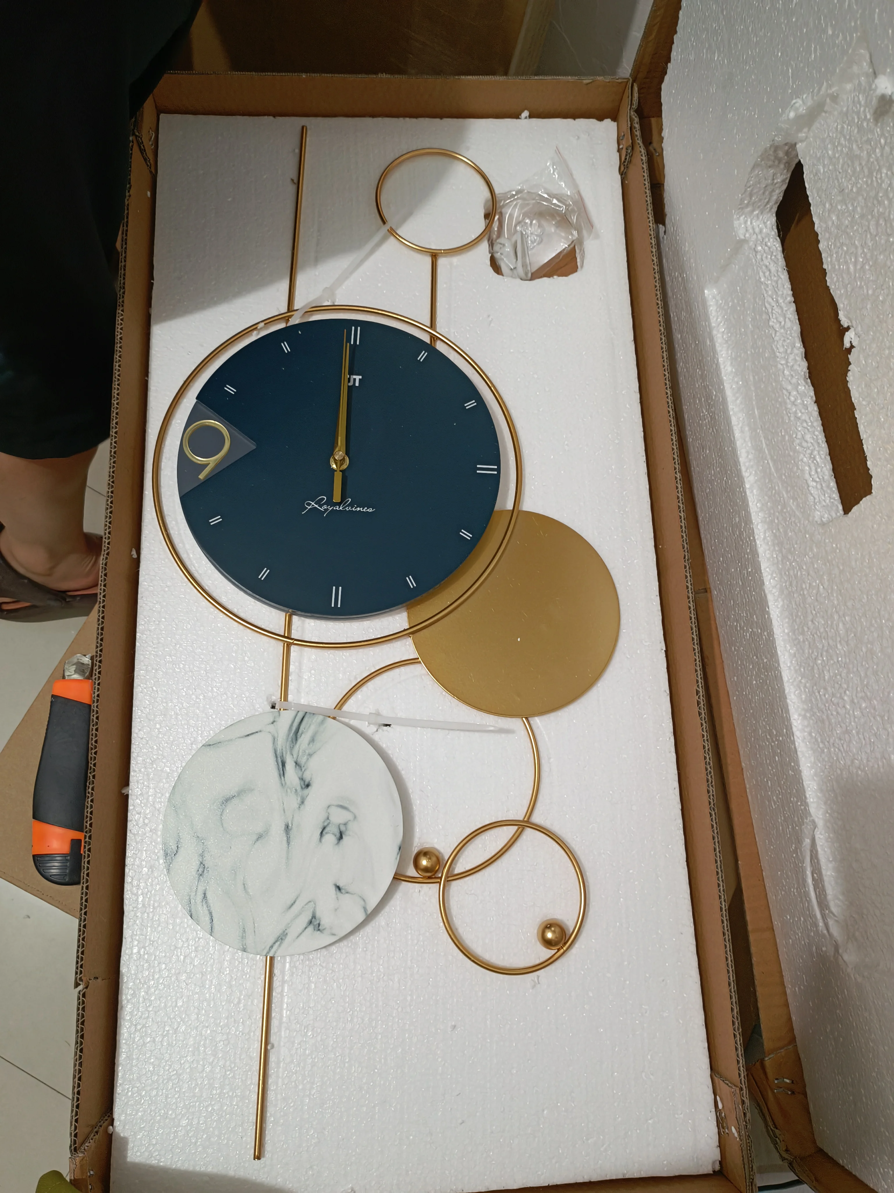 Wholesale Popular creative nordic iron marble cheap 3d home art decoration wall clock for living room