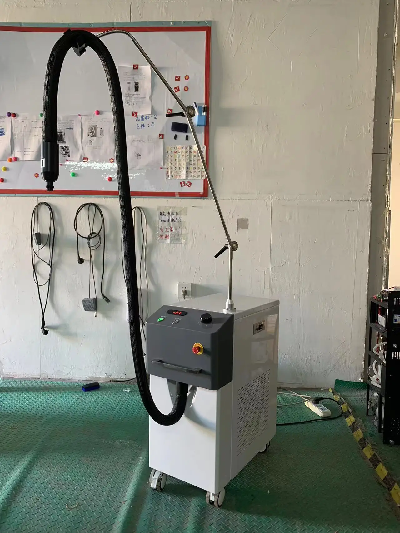 Factory Price Salon Used Laser Alex Nd Yag Gentle Permanent Equipment 1064nm 755nm Alex Laser Hair Removal With Cooling Device