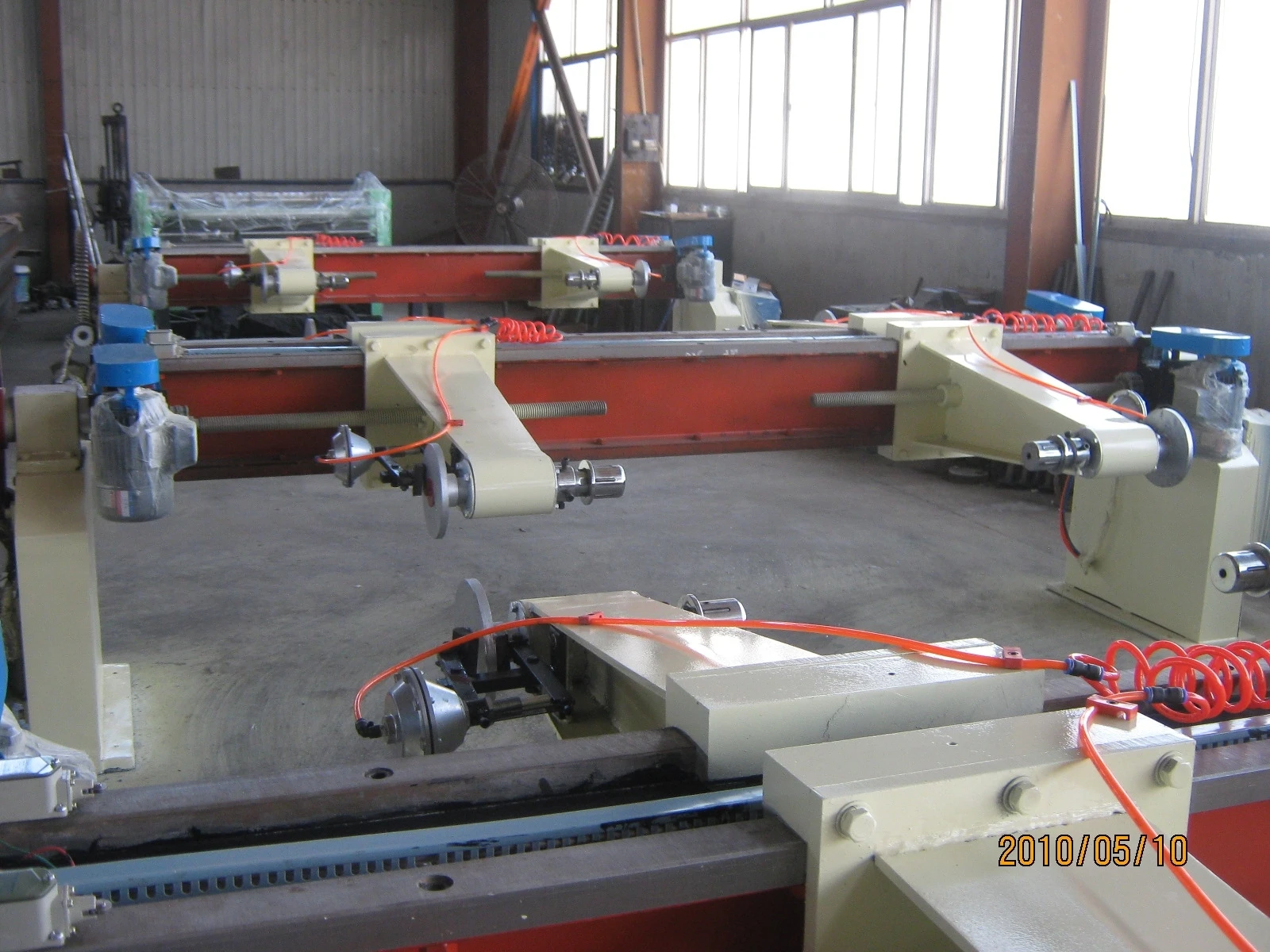 1400 - 1800 mm Width Reel Paper Shaftless Hydraulic Mill Roll Stand For 3 5 7 Layer Paperboard Production Line