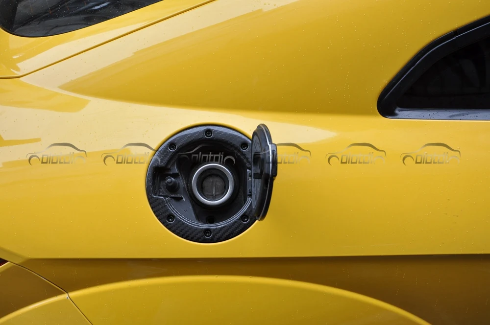 Dry Carbon Fiber Car Fuel Tank Oil Gas Cover For Audi TT TTS TTRS MK3 2015-2021 Auto Tuning