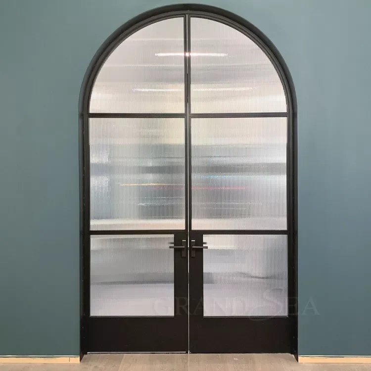 Luxury Modern American Wholesale Iron Metal Glass Interior Arches Shape Steel Door with Flute Glass