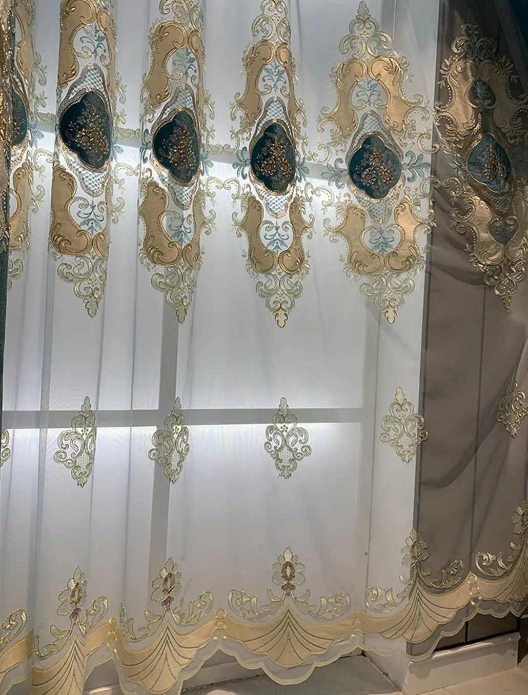 Fancy Thick European Style embroidered  blackout Curtain  Material Fabric for Window Curtain