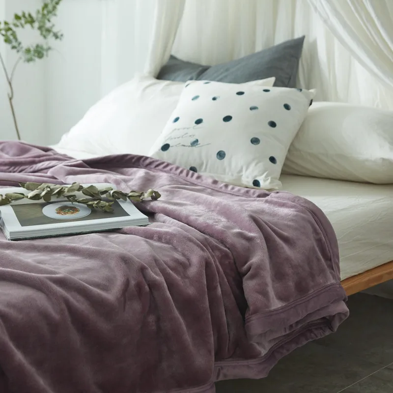 Competitive Price Skin-Friendly Luxury Cozy Warm Soft King Size Bed Flannel Fleece Blankets