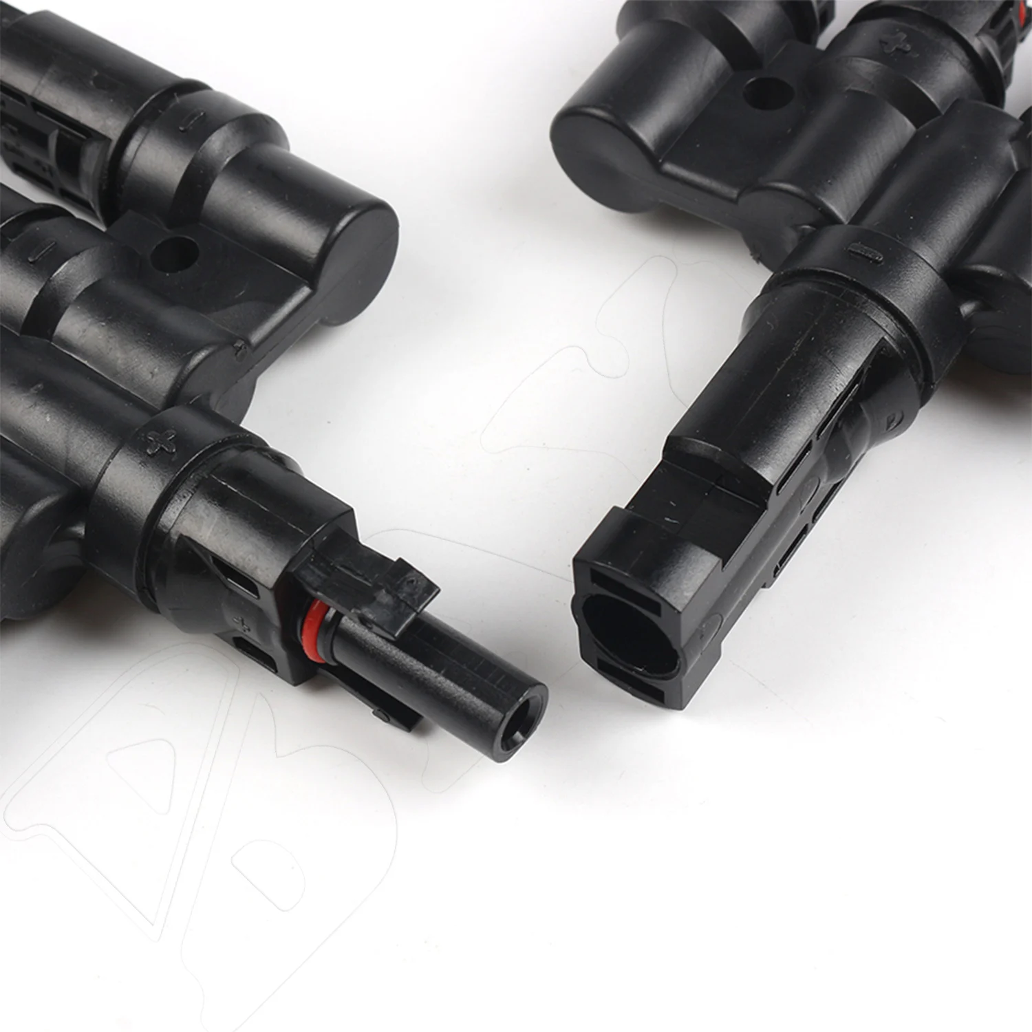 BAYM IP67 4 to 1 T Solar Branch PV Connector Standard Solar Panel Parallel Connector for Solar Panel System PV Cable Connector