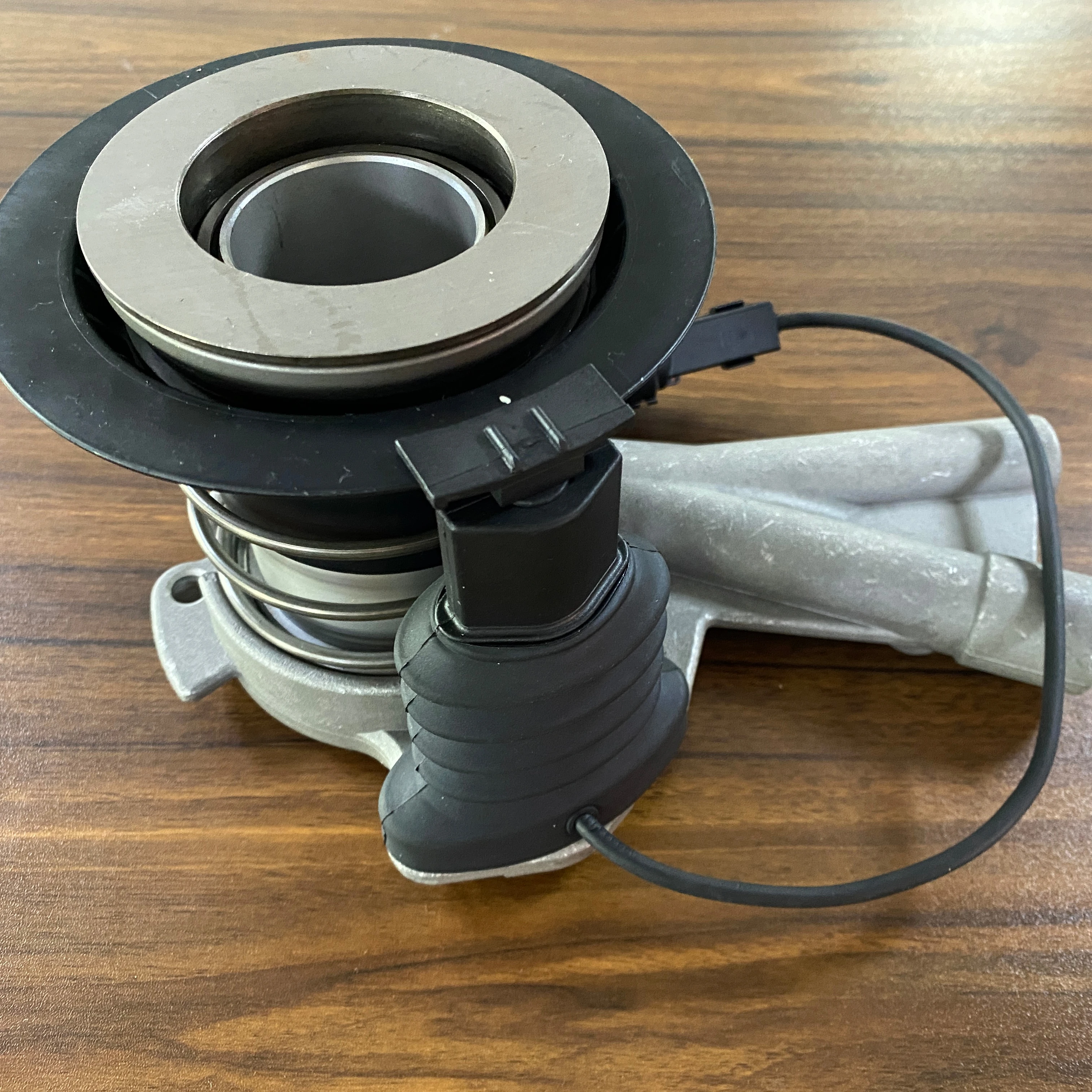 3182008037 high quality CLUTCH RELEASE BEARINGS,factory sell directly car CENTRAL SLAVE cylinder for MERCEDS-BENZ