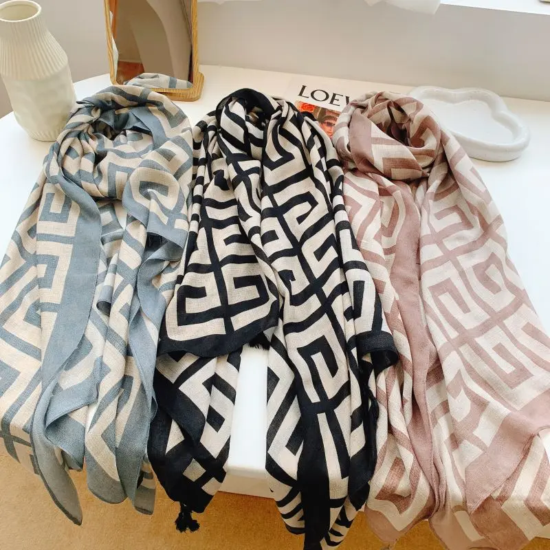 Manufacturer Customized Silk Printing Logo Ladies 180*90cm Geometric Printing Satin Silk Scarf Shawl Silk Scarf