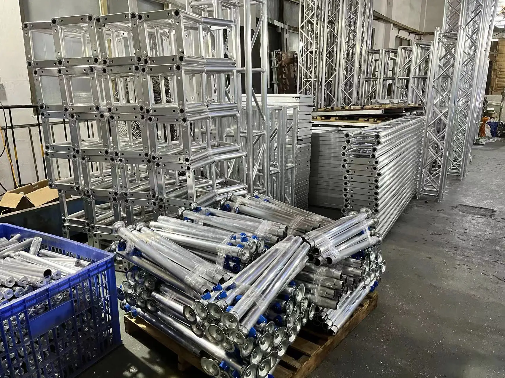 Ava Customize outdoor mobile wooden white acrylic event music performance concert aluminum round wedding portable stage platform