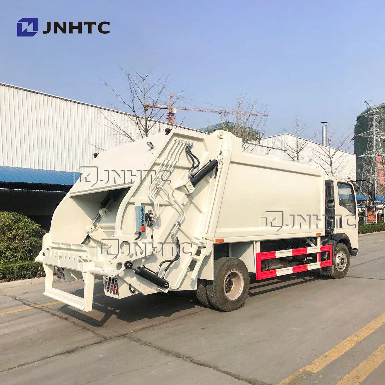 Новый SINOTRUK HOWO HOMAN 4X2 5CBM