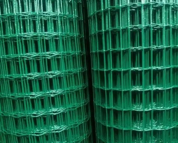 Голландские 3D-панели для ограждения с ПВХ покрытием деревянная/пластиковая рама оцинкованная изогнутая модель обеспечения безопасности на подъездной дорожке Заводские приложения