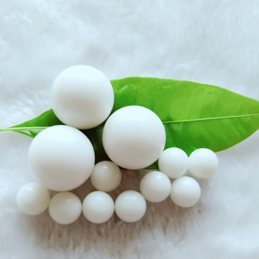 Wholesale 65mm 75mm White pom plastic ball pit balls for children