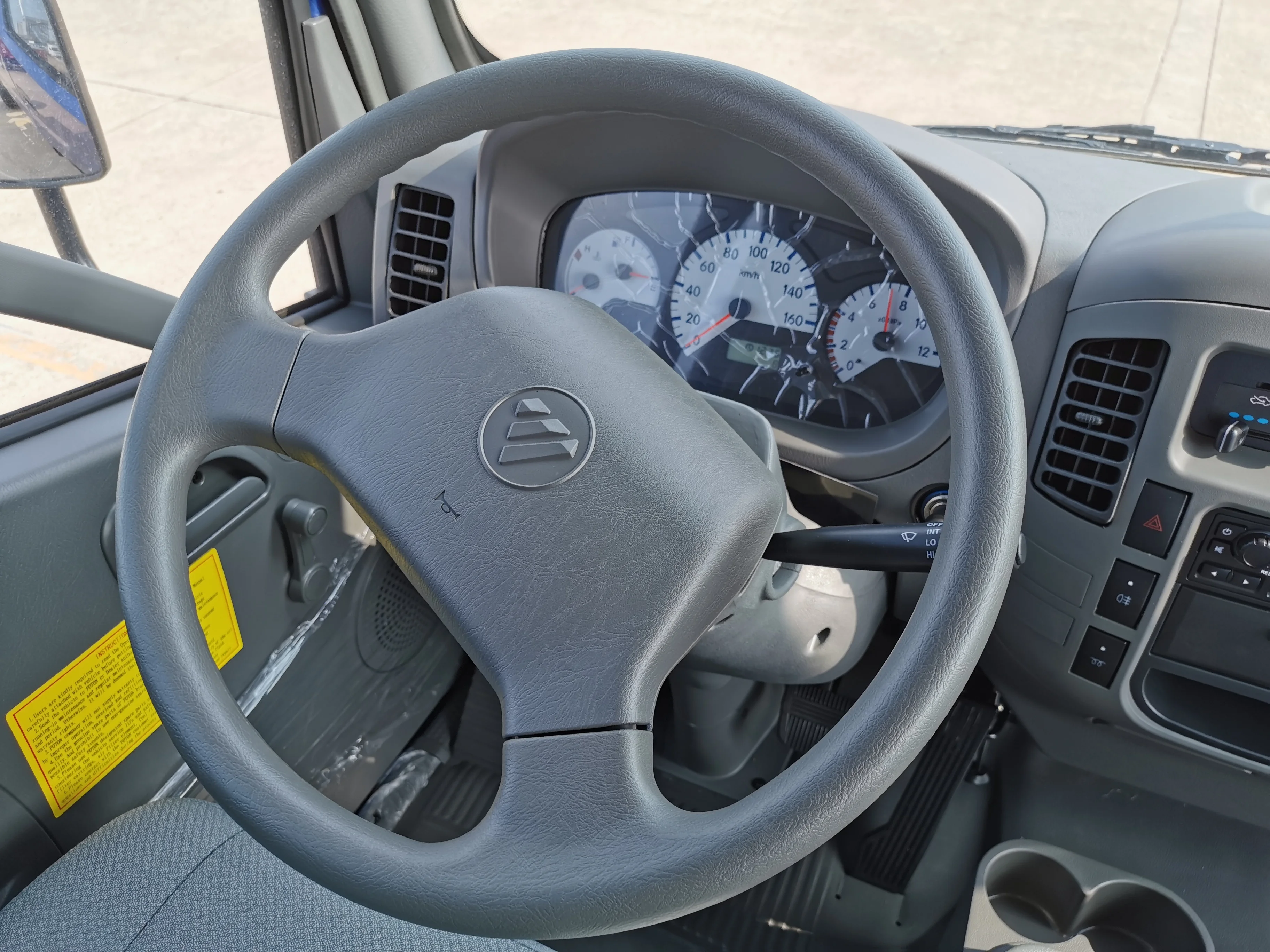 
4X2 FORLAND 5-10TONS RHD DUMP TRUCK WITH 3.8L CUMMINS DIESEL ENGINE 