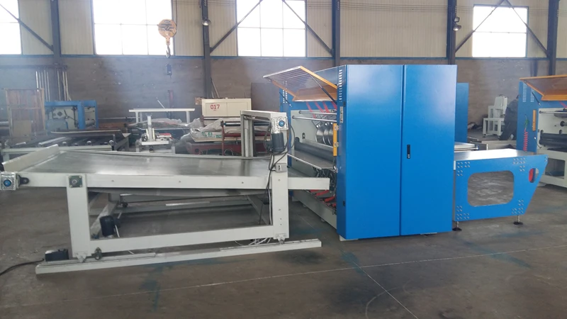 Cutting accurately Paper honeycomb board slitting machine