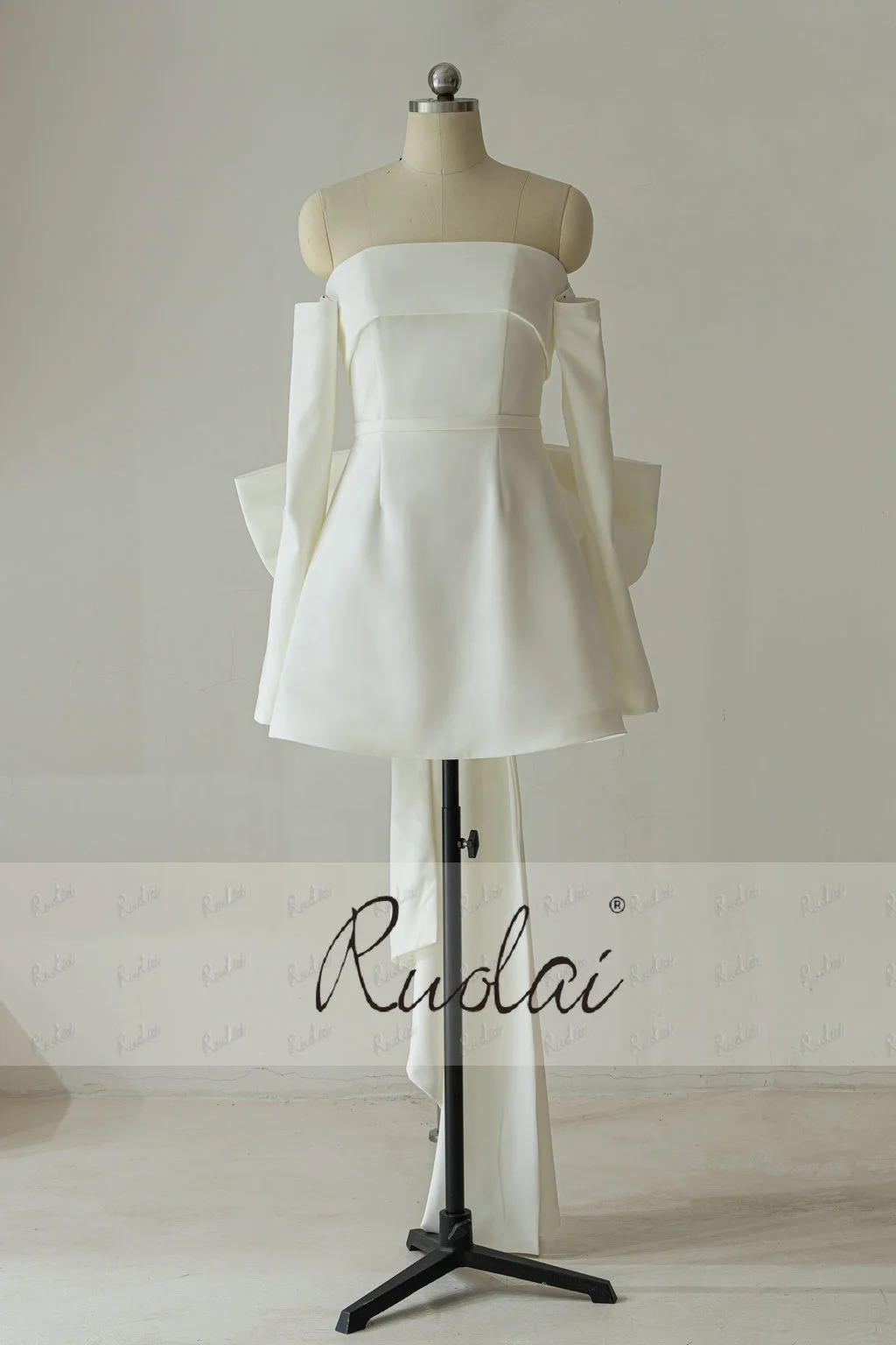 Ruolai QD06322 мини-платье с открытыми плечами и длинным рукавом большим бантом свадебное платье невесты