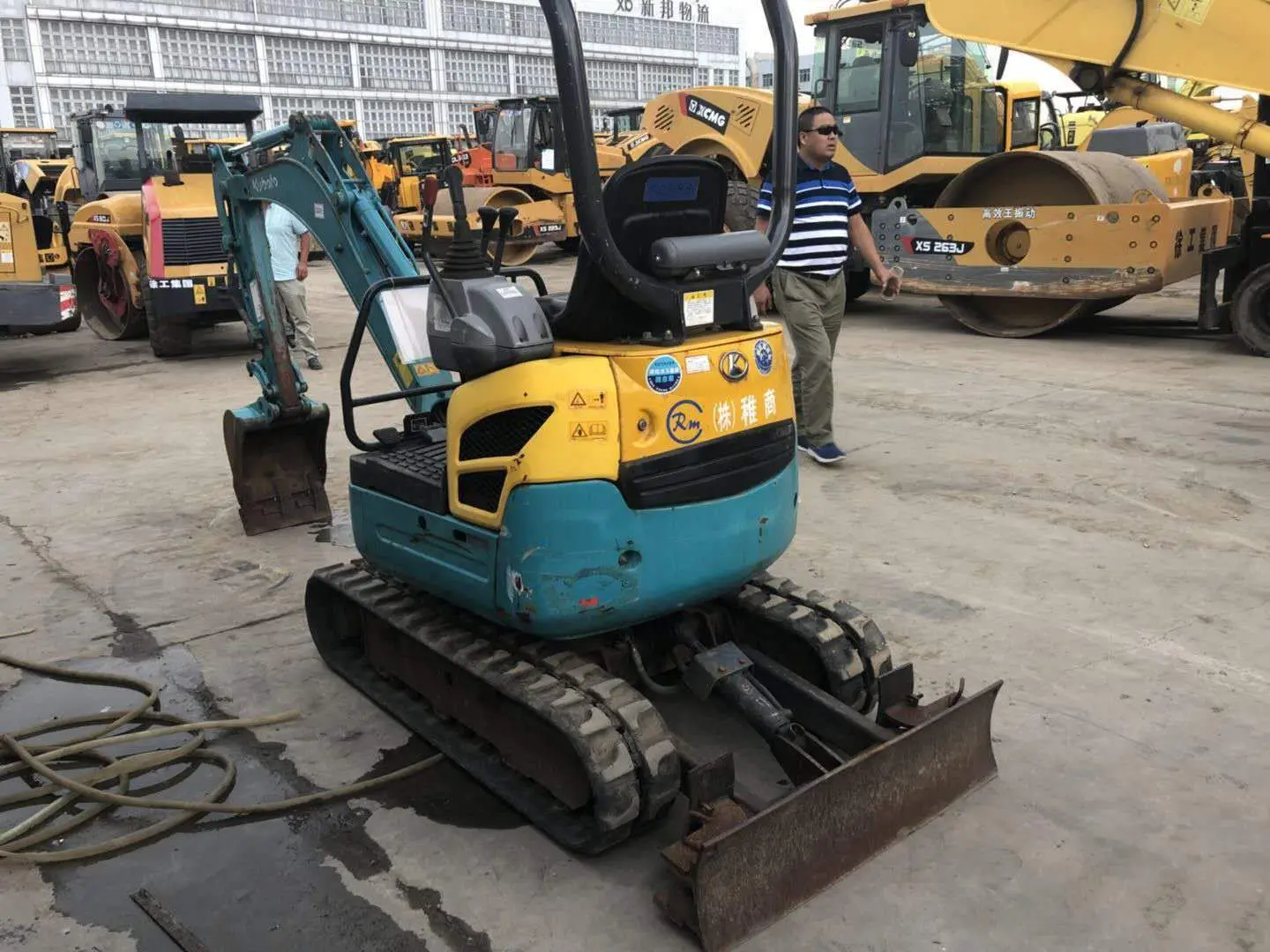 Used Mini construction equipment factory sells used excavators at low prices Kubota  U15S excavators in stock