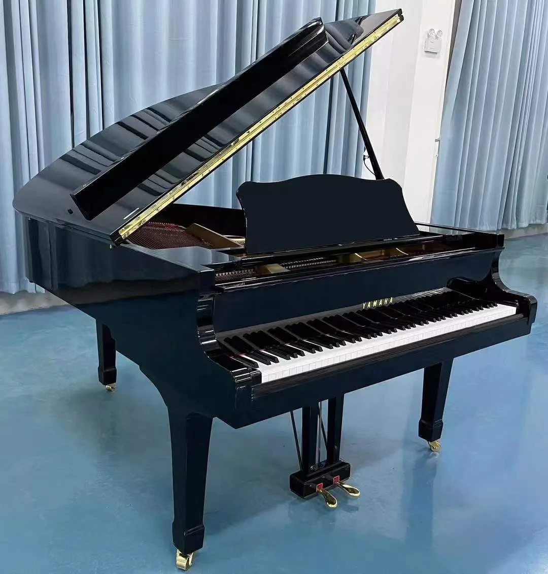 Japanese manufactured by Yamaha home used grand piano professional