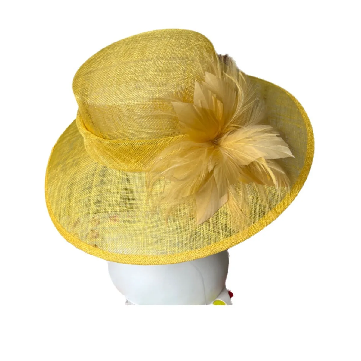 Летняя шляпа из конопляной пряжи новый дизайн британский Дворцовый стиль плоская пеньковая большая нависающая женская с цветочными перьями и солнцезащитным козырьком