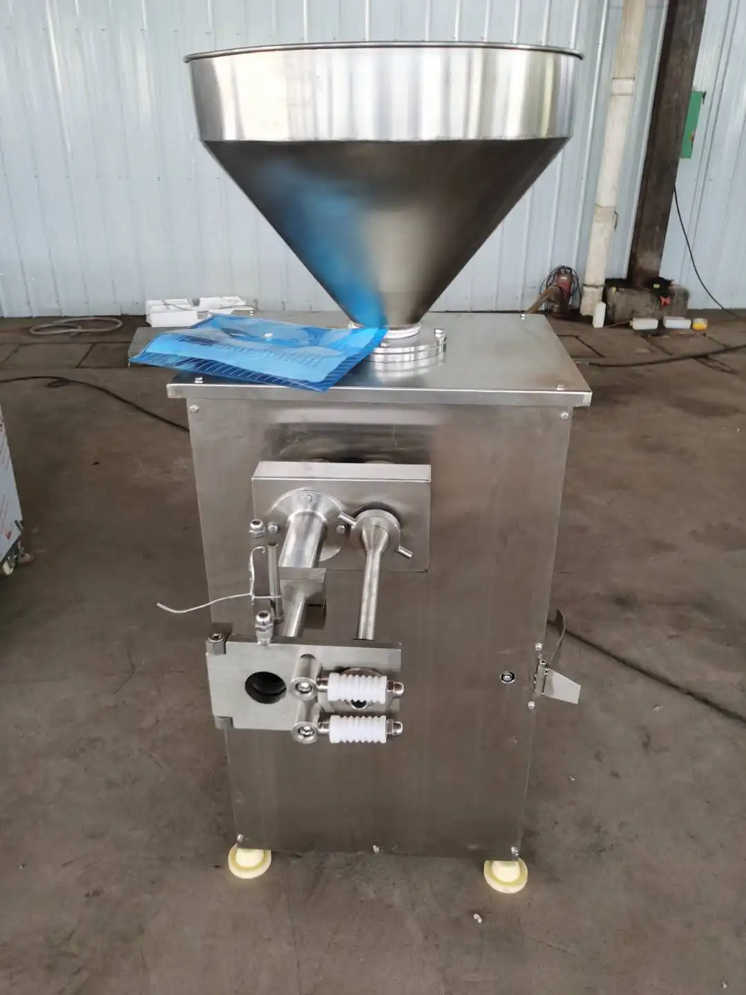 Hydraulic Sausage ham stuffer ham sausage Filler pork beef chicken Automatic sausage Making Machine
