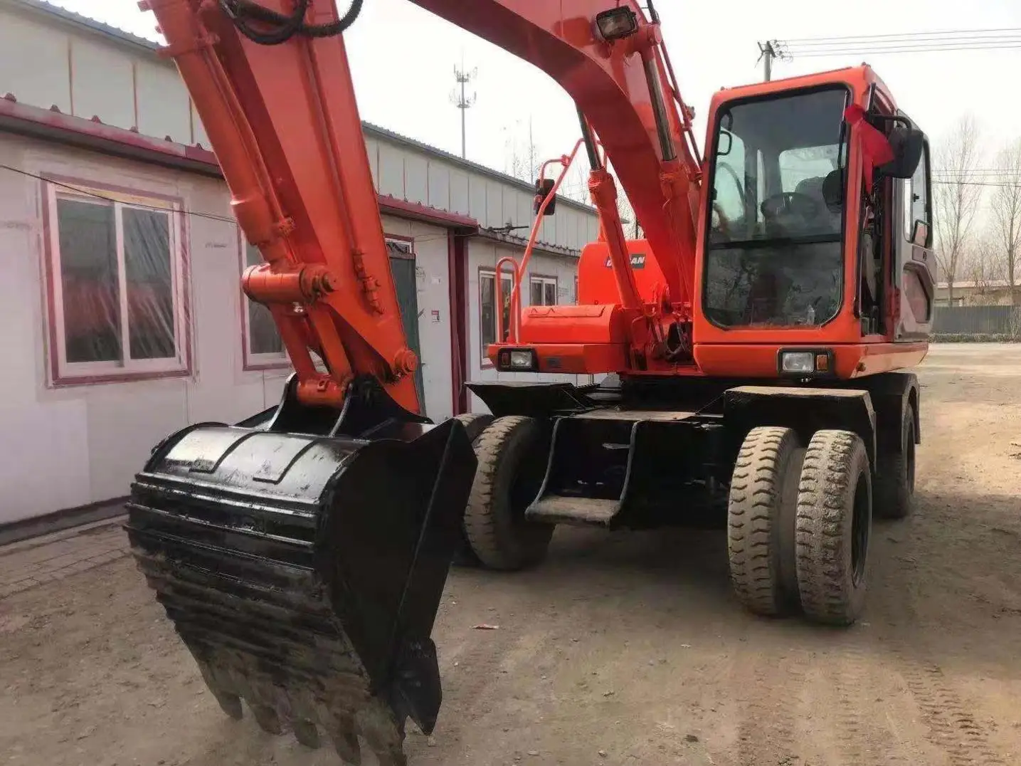 Second hand China official wholesale Doosan wheel excavator 15 ton DH150W-7 from Korea