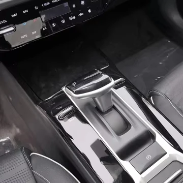 Роскошный 4-дверный седан 2024 Kia K3 1 5 л 115 л.с. бензиновый CVT Euro VI Emission FWD кожаные сиденья Лидер продаж