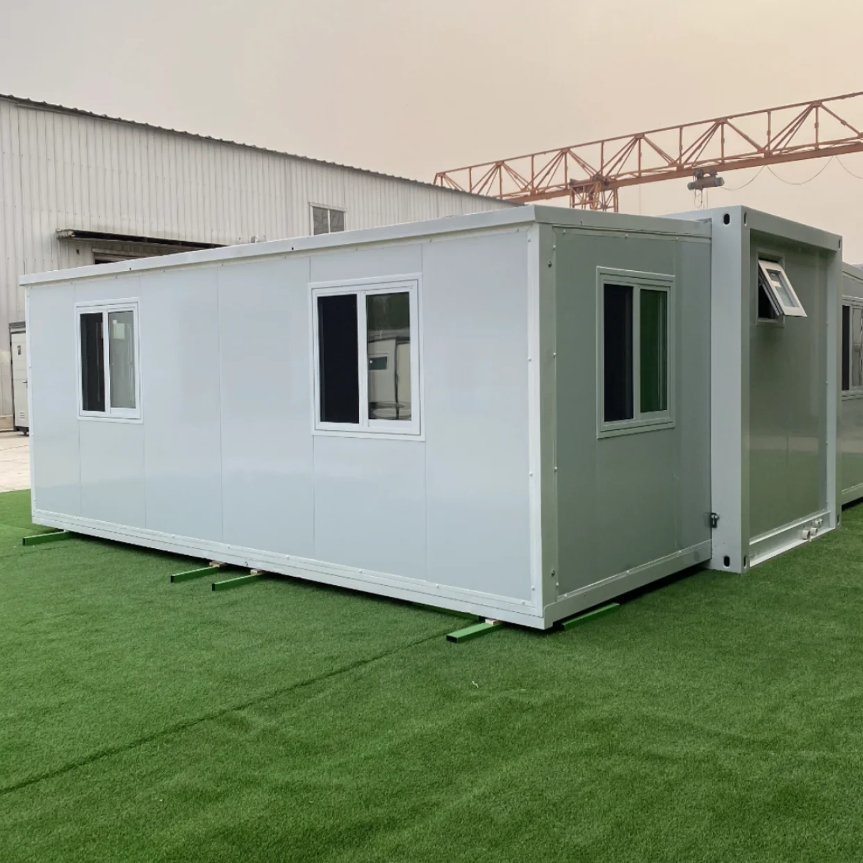 Mansion Houses Luxury Design 3Bedroom Prefabricated Japan Expandable Container House 3 bedrooms