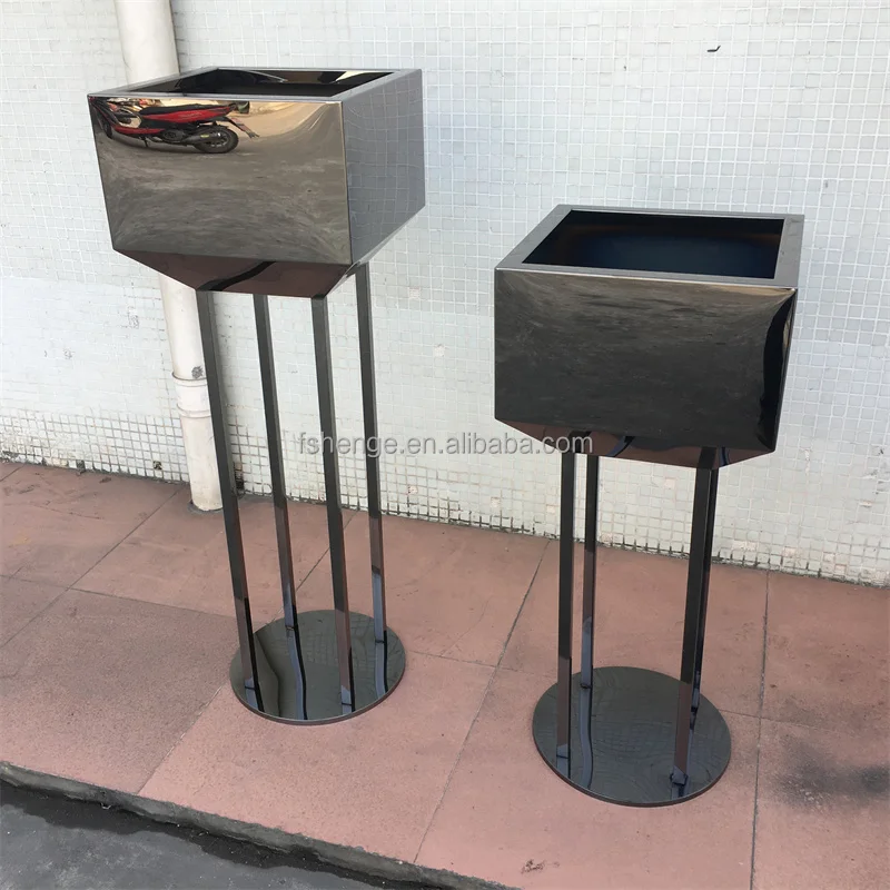 Luxury home decor tall metal floor vase 3 tier outdoor decorative gold flower pot stands