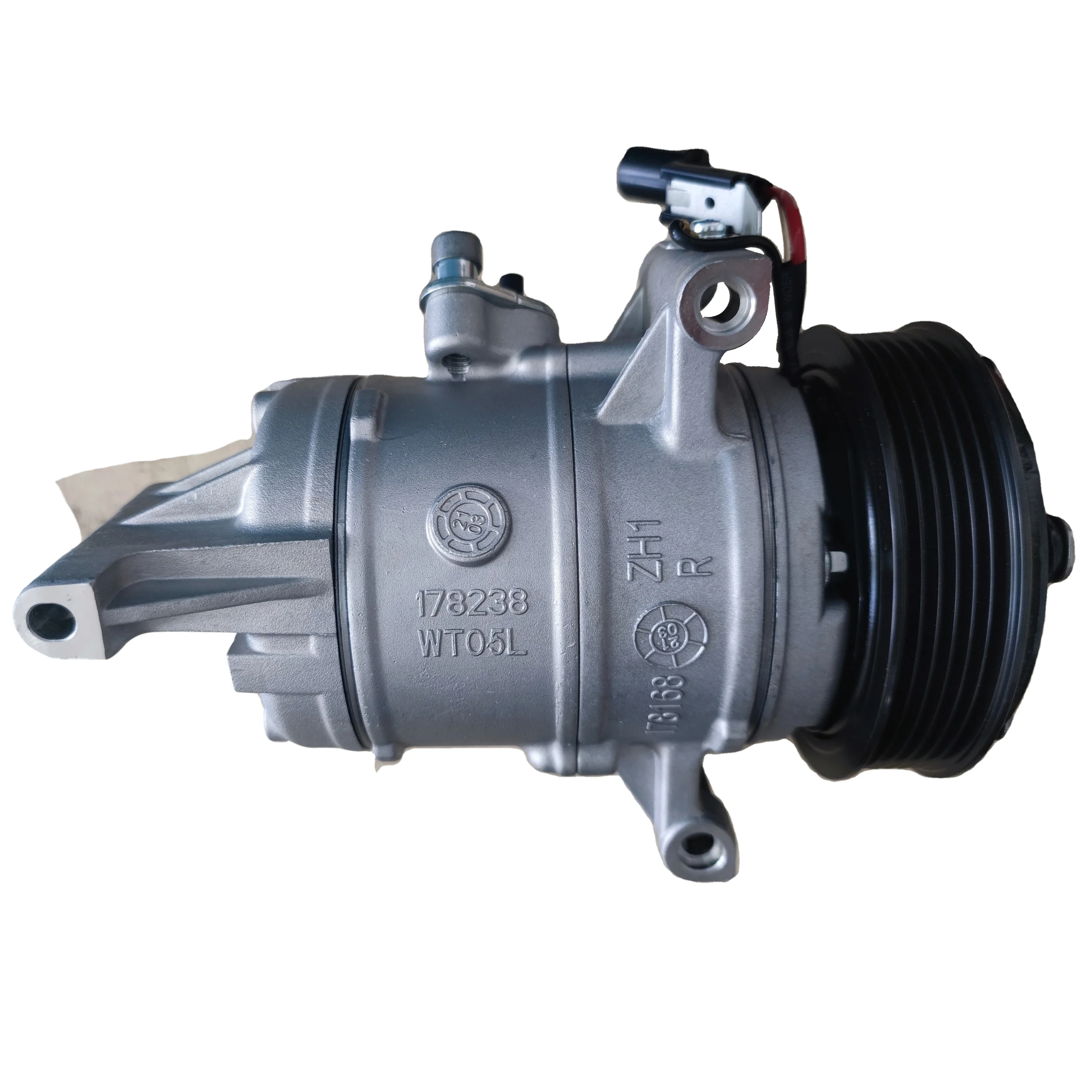 Original and hot sale SAIC MAXUS T60 Air conditioning compressor C00049324
