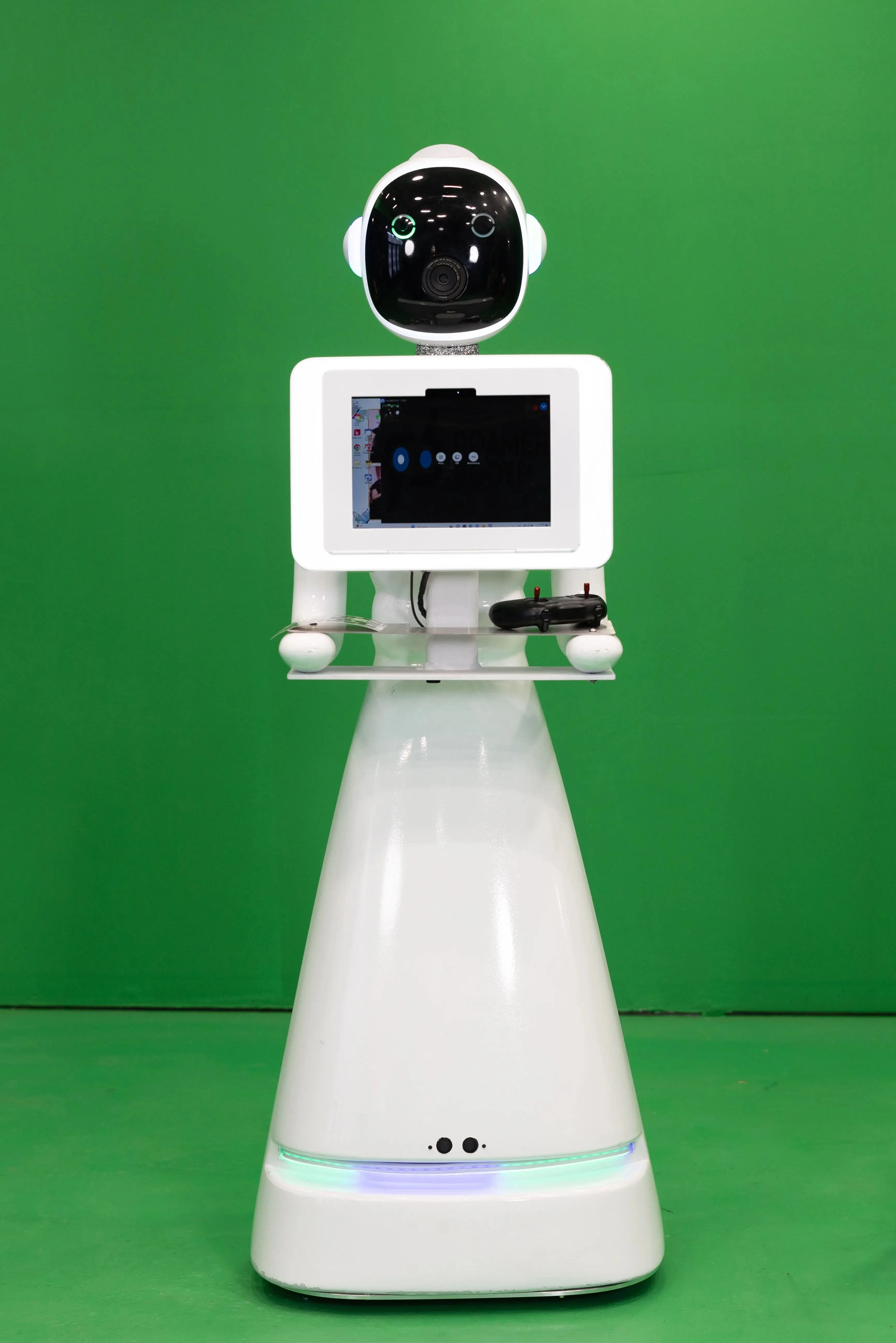 Cheap automatic controllable photo booth rover robot photo robot wireless automatic rotating selfie robot flight case for party