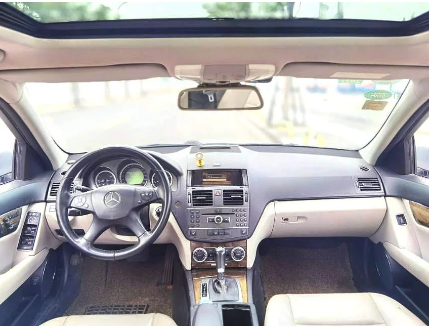 Лучшая цена 2010 Mercedes-benz класса c200 Подержанный автомобиль дешевый низкая
